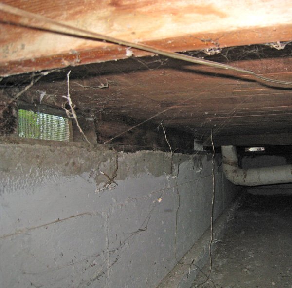Crawl Space Encapsulation in Clarksville, TN